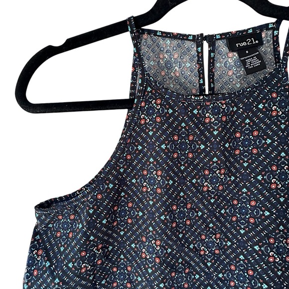 RUE21 | NWOT RACERBACK CROP TOP NAVY BLUE DITSY PRINT LACE TRIM | SMALL - Picture 3 of 8